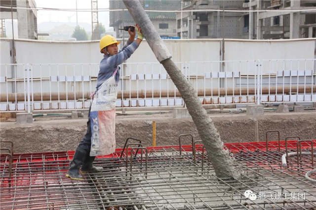 快看！许昌德仕堡生活广场“渐露芳容”！